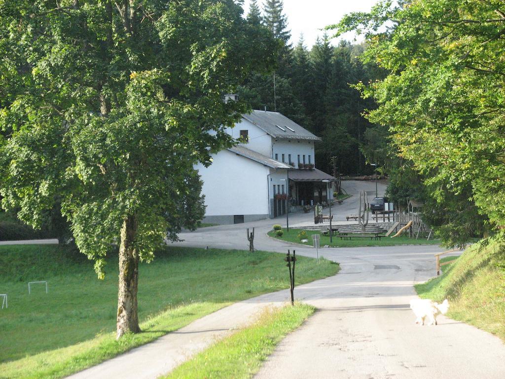 Gostisce Masun Hotel Exterior photo